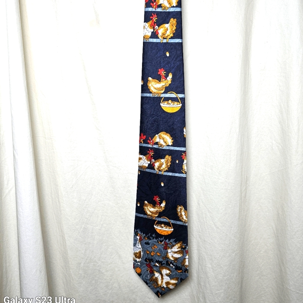 Renaissance tie